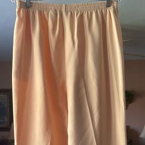 NWOT Alfred Dunner Soft Buttercup Yellow Pull On Slacks